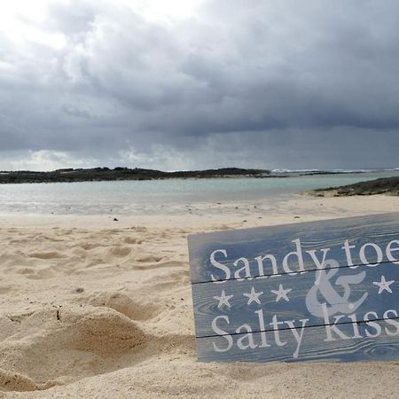 Sandy Toes & Salty Kisses El Cotillo Esterno foto
